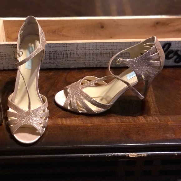 Betsey Johnson Wedding heels - Picture 1 of 3